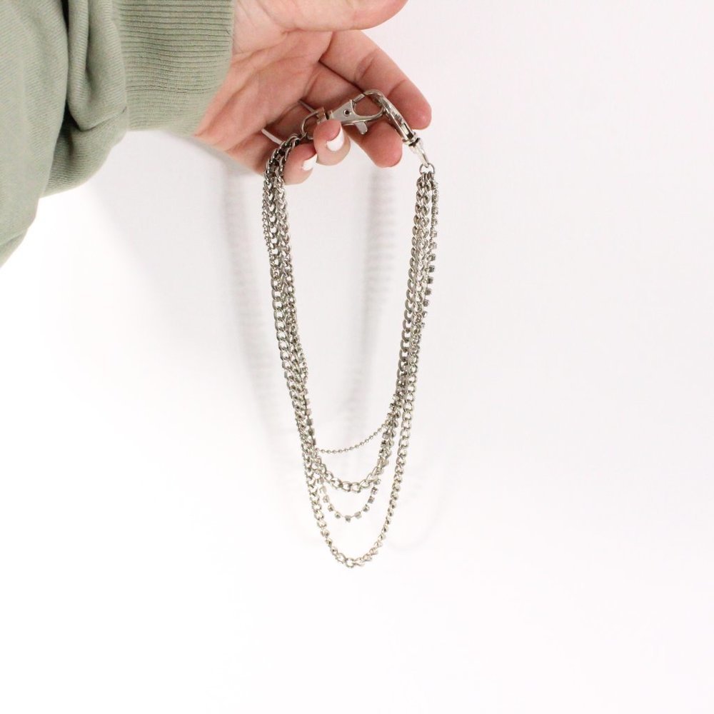 *Chain with Rhinestones - Picture 2 of 3